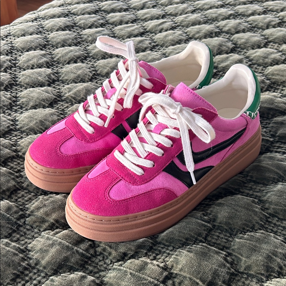 Steve Madden Pink and Green Sneakers